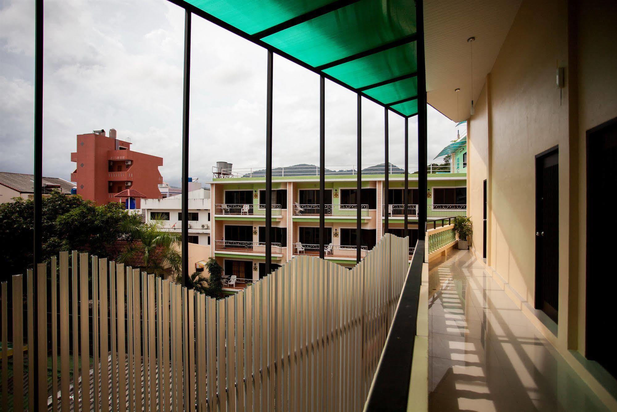 The Wave Hotel Patong Sha Phuket Exterior foto