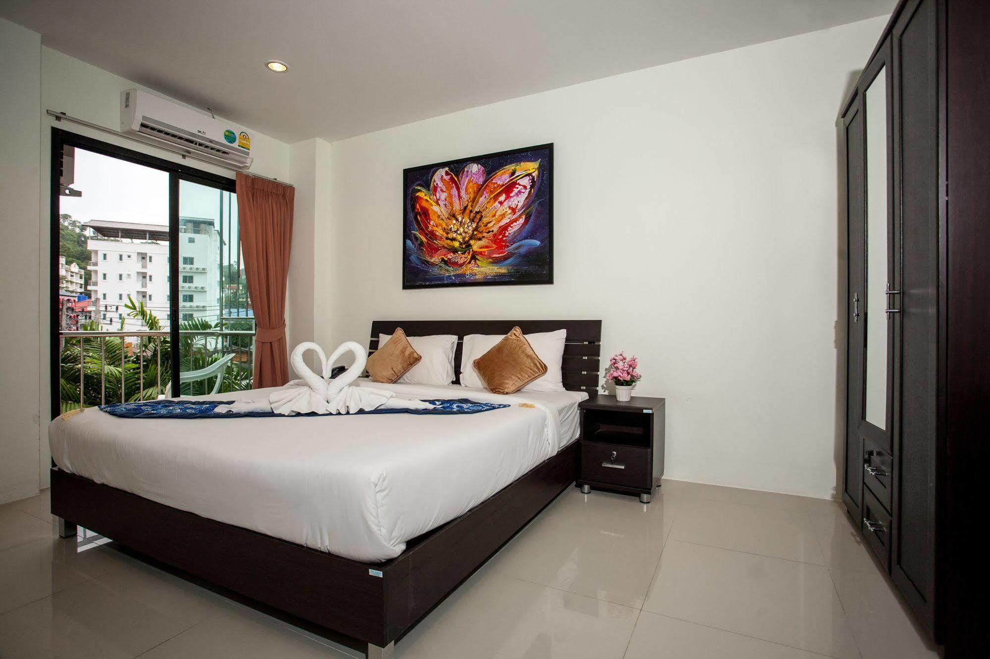 The Wave Hotel Patong Sha Phuket Exterior foto
