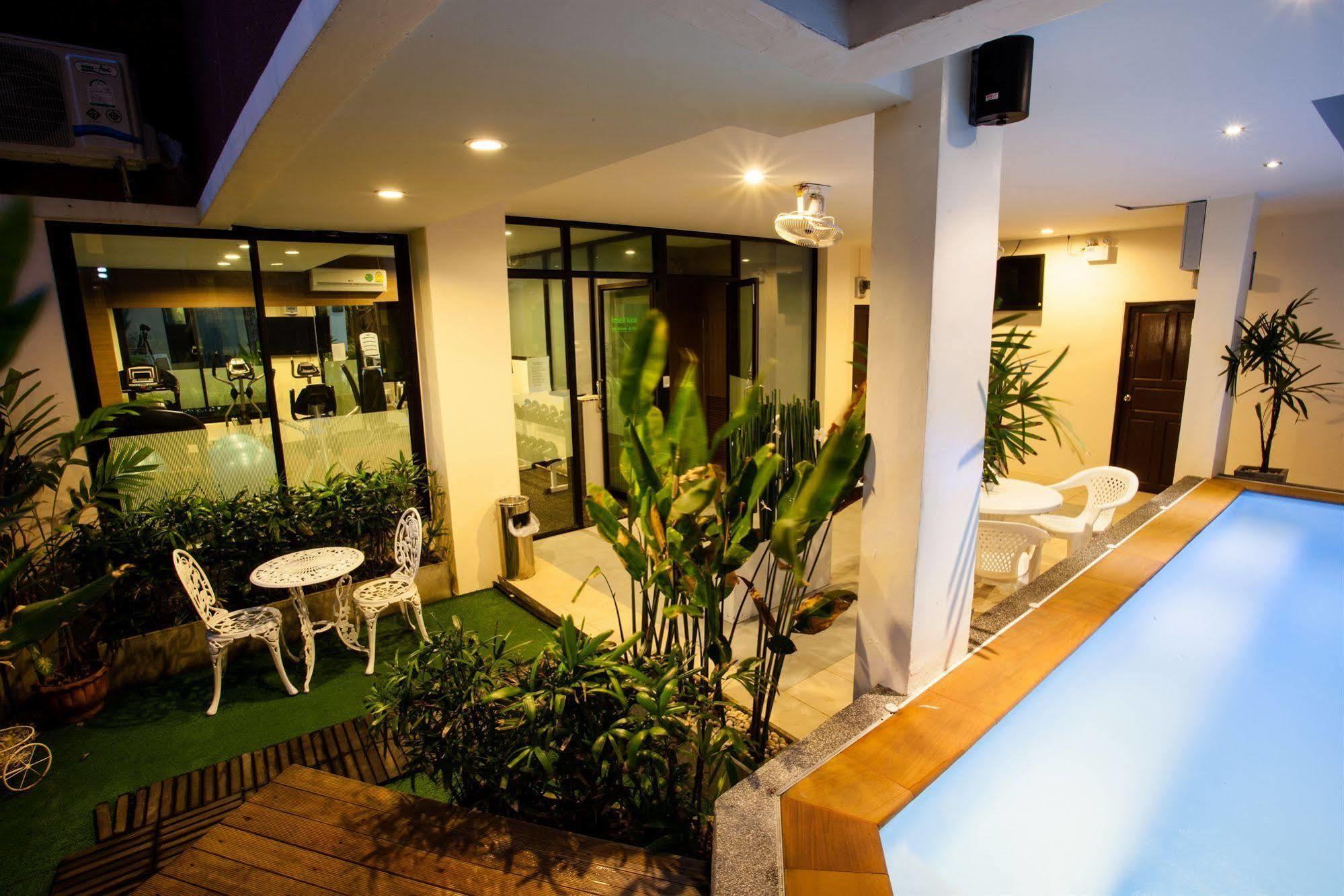 The Wave Hotel Patong Sha Phuket Exterior foto